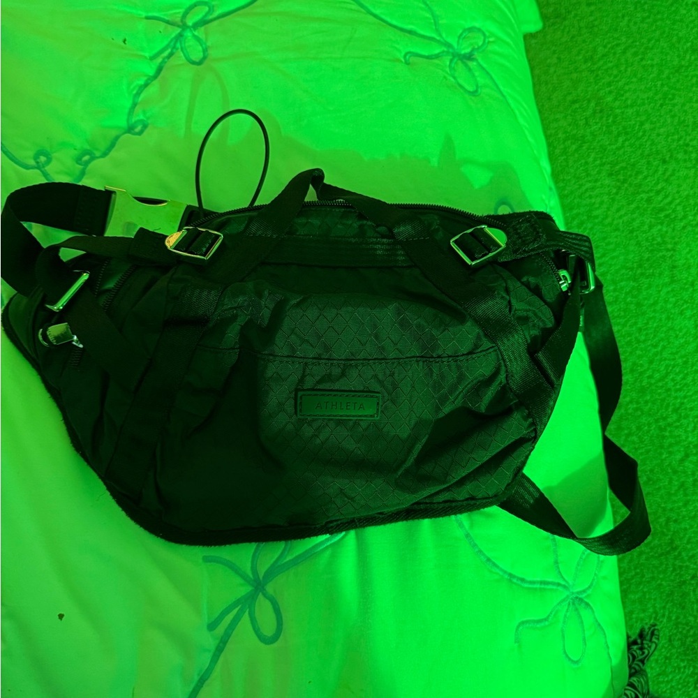 Athleta Black Belt Bag Practical Everyday Accessory Fanny Pack
